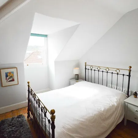 Stunning Victorian With Private Garden Bristol